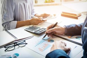 étude économique analyse chiffres ©snowing - freepik